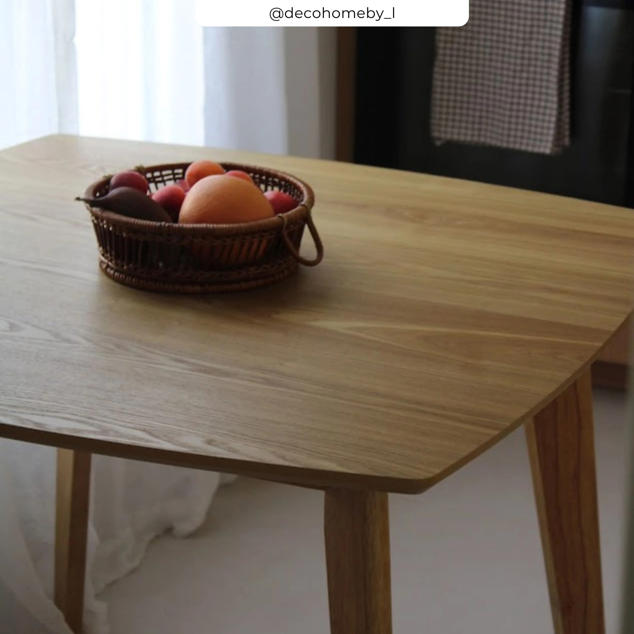 Table carrée 4 personnes en bois clair naturel 90 cm - Julio