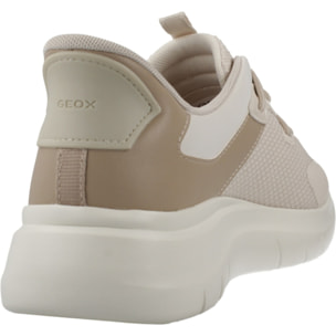 Sneakers de  Mujer de la marca GEOX  modelo D PLUMMERY PLUS BEIS
