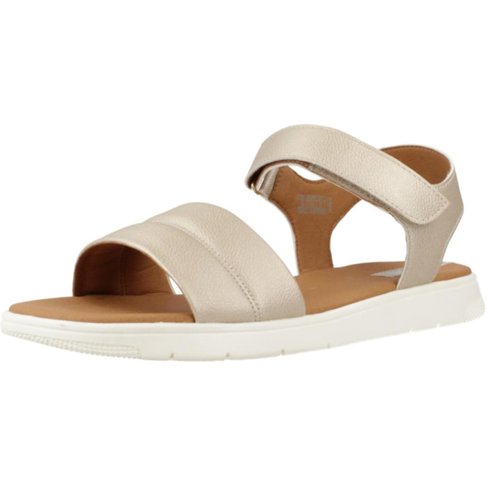 Sandalias Mujer de la marca GEOX  modelo D DANDRA C ORO