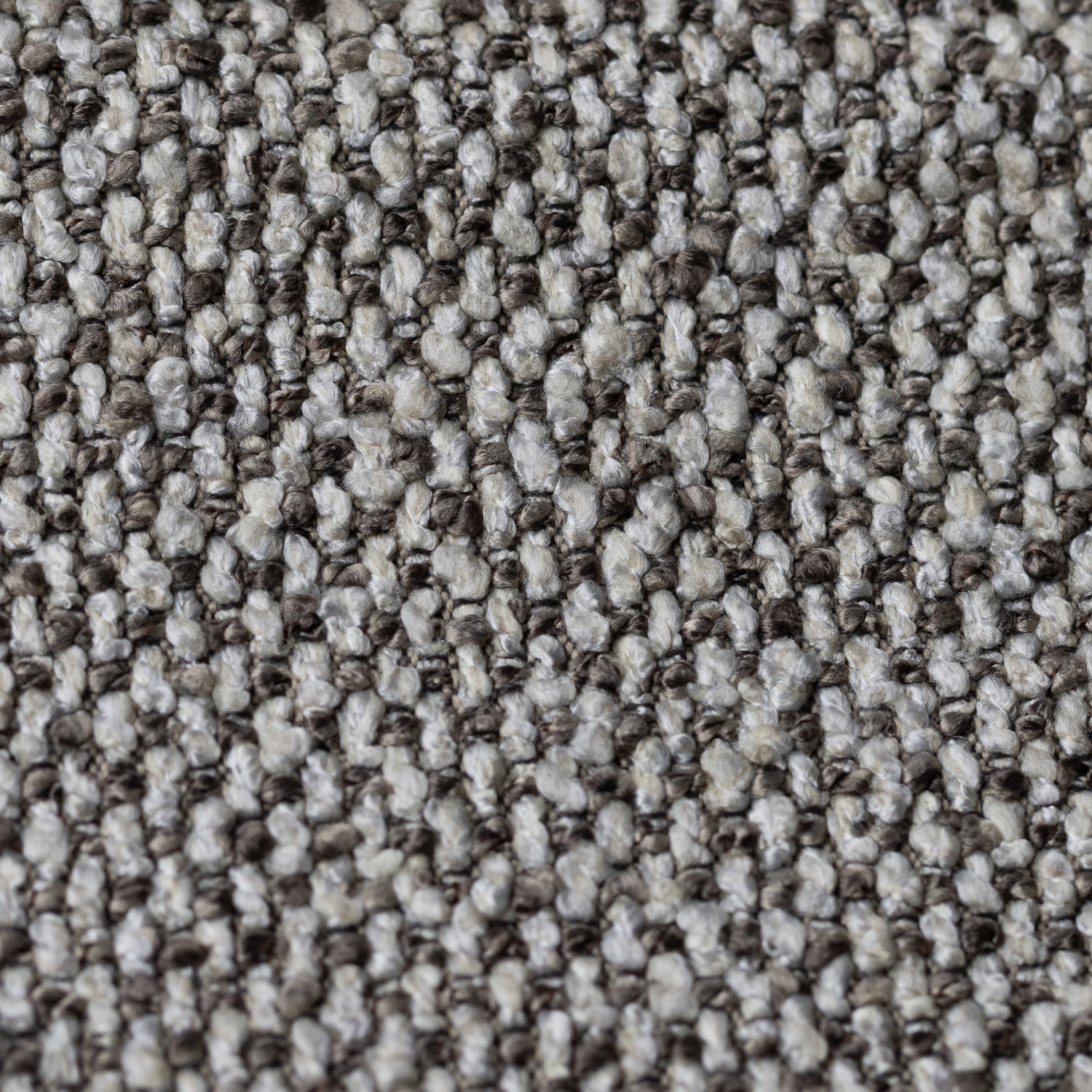 Fauteuil en tissu taupe chiné SACHA