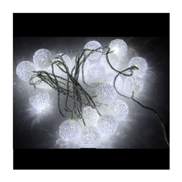Pile GP x12 AA + x12 AAA + guirlande LED