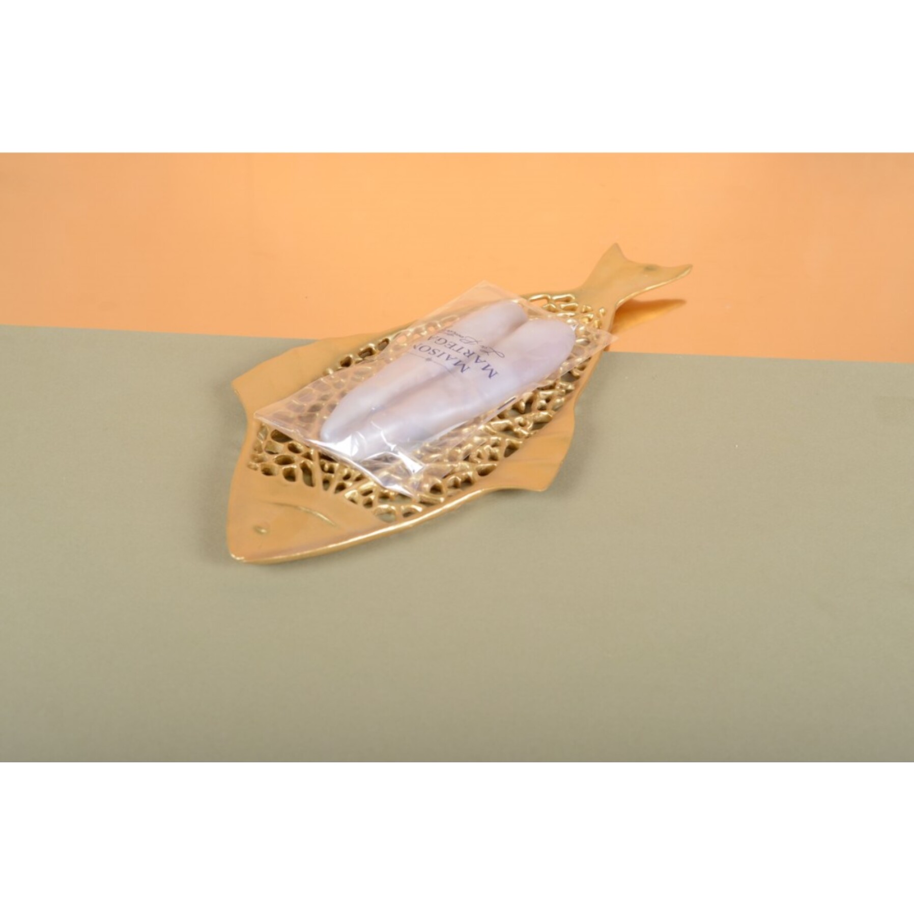 Coupe décorative poisson doré 38x18.5x1.5cm