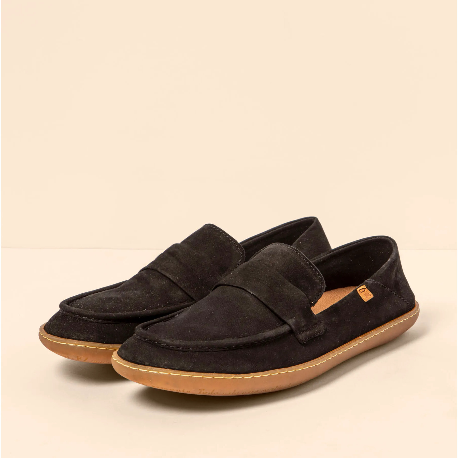 Zapatos N5294 NOBUCK LAVADO BLACK/EL VIAJERO color Black