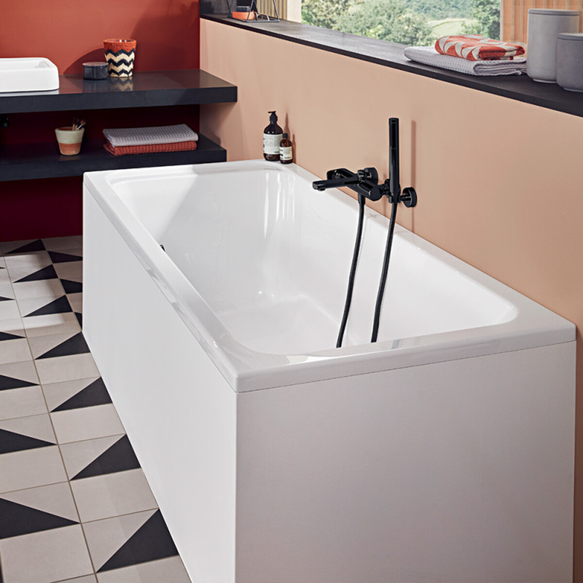 Baignoire droite VILLEROY ET BOCH Architectura acrylique
