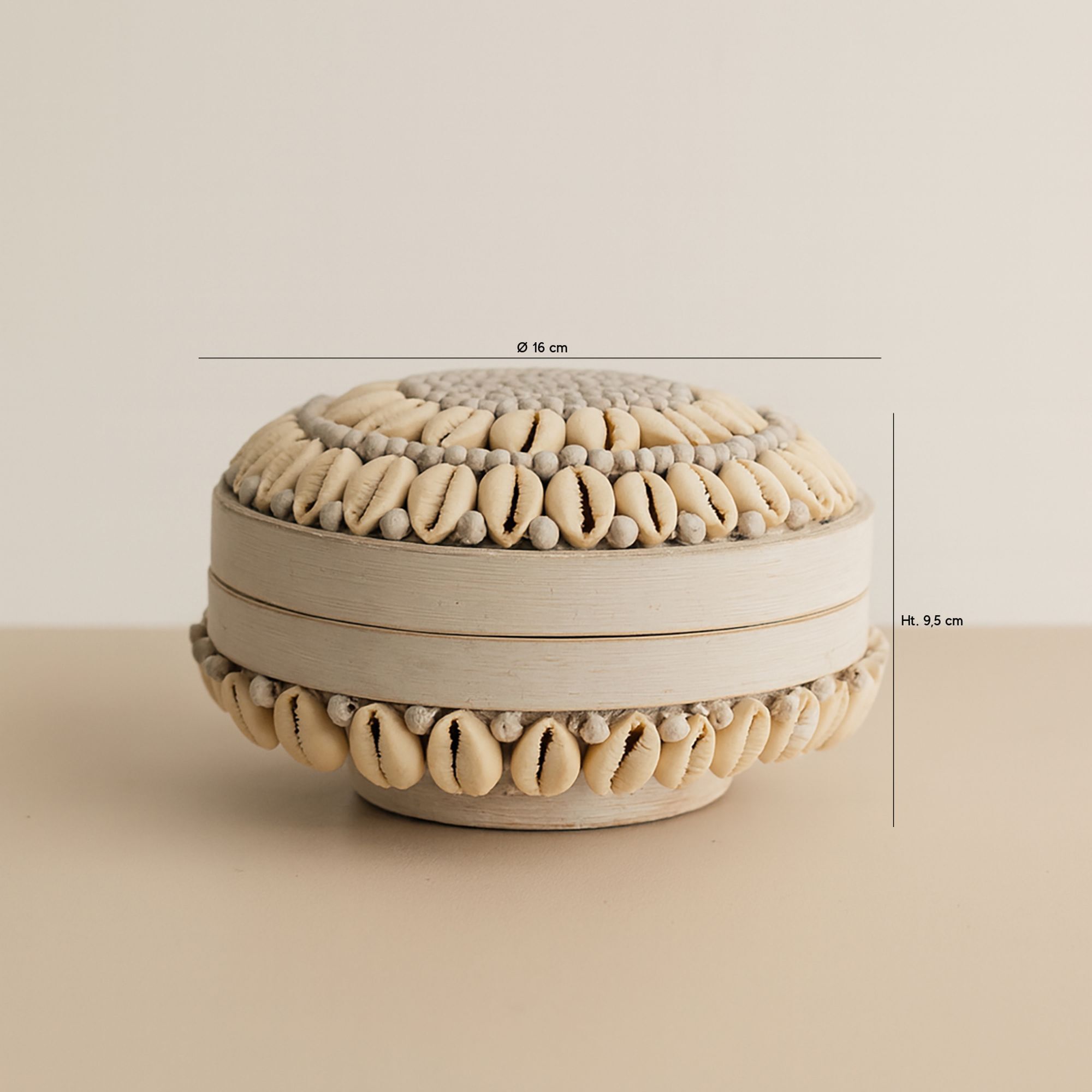 Boîte en bambou et coquillages blancs KOLOA