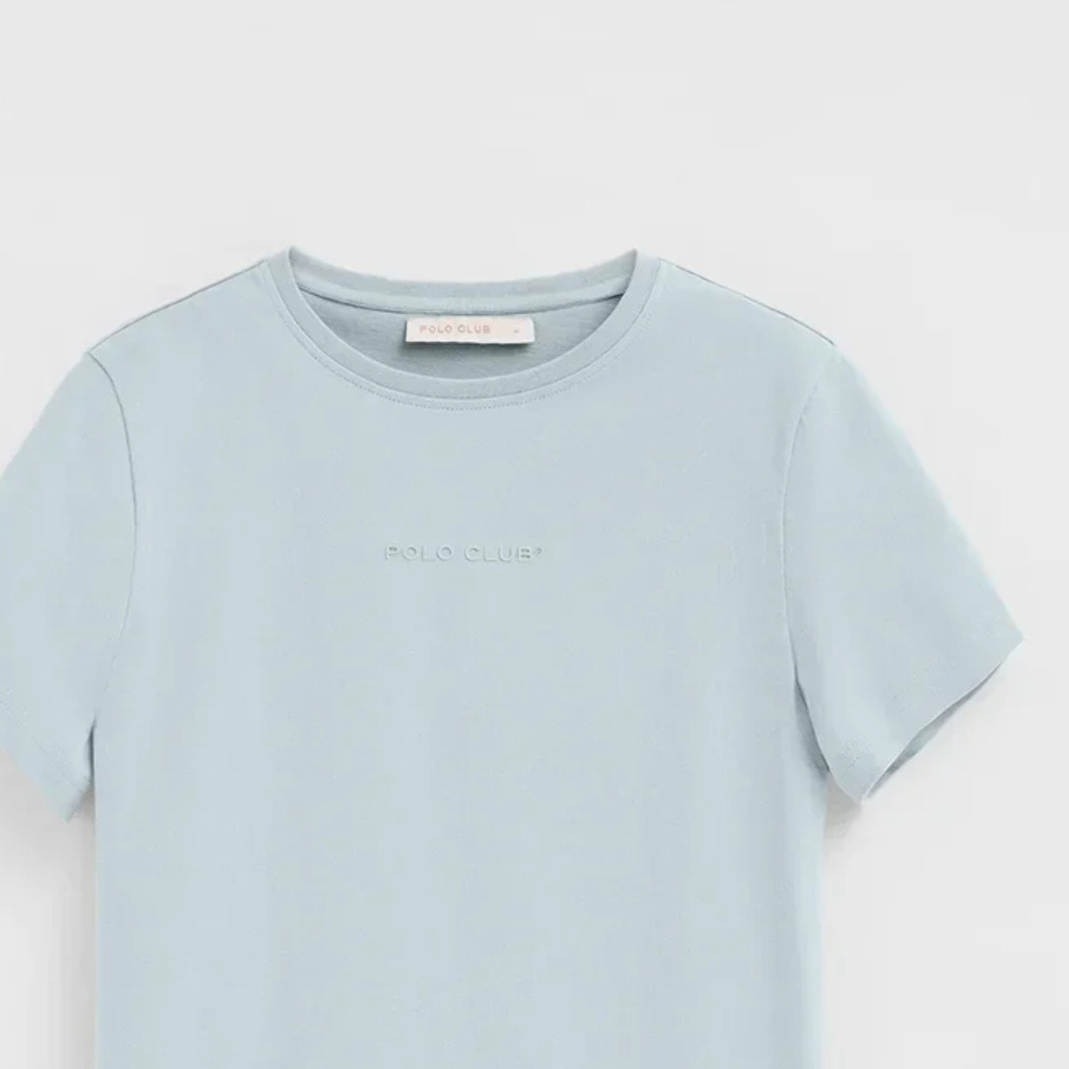 Camiseta azul claro de manga corta y corte recto con logo engomado Polo Club