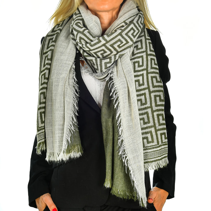 Foulard sciarpa con design greche doppia reversibile in modal e lana. Made in Italy.
