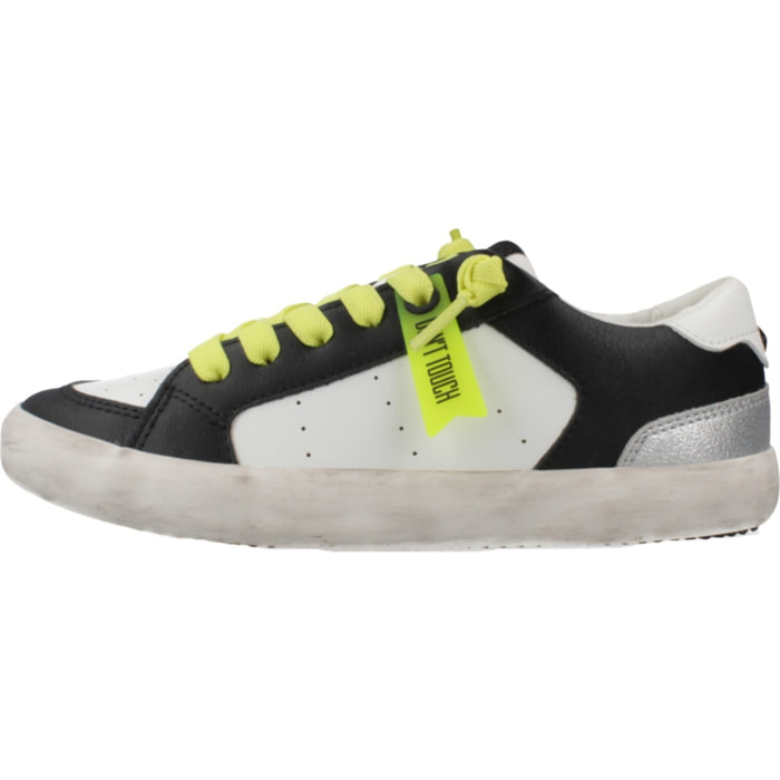 Zapatillas Niña de la marca GEOX  modelo J GISLI GIRL NEGRO