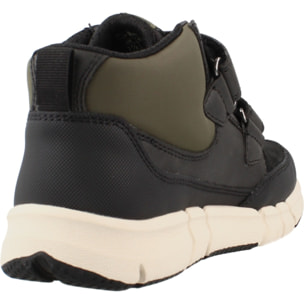 Zapatillas Niño de la marca GEOX  modelo J FLEXYPER BOY VERDE