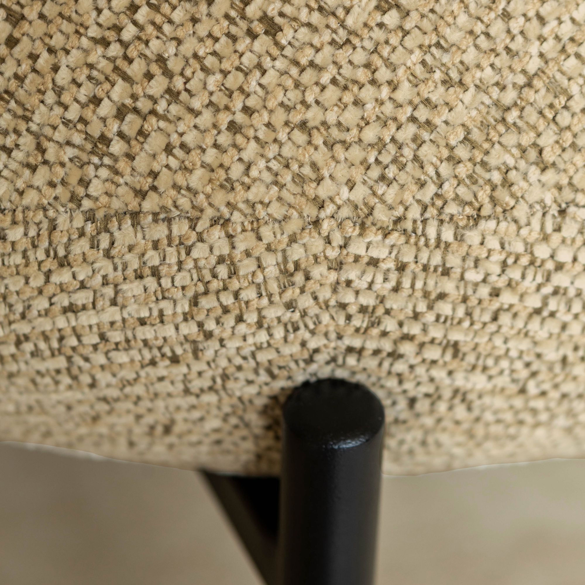 Lot de 2 chaises de bar en tweed beige avec pieds en métal noir GINA