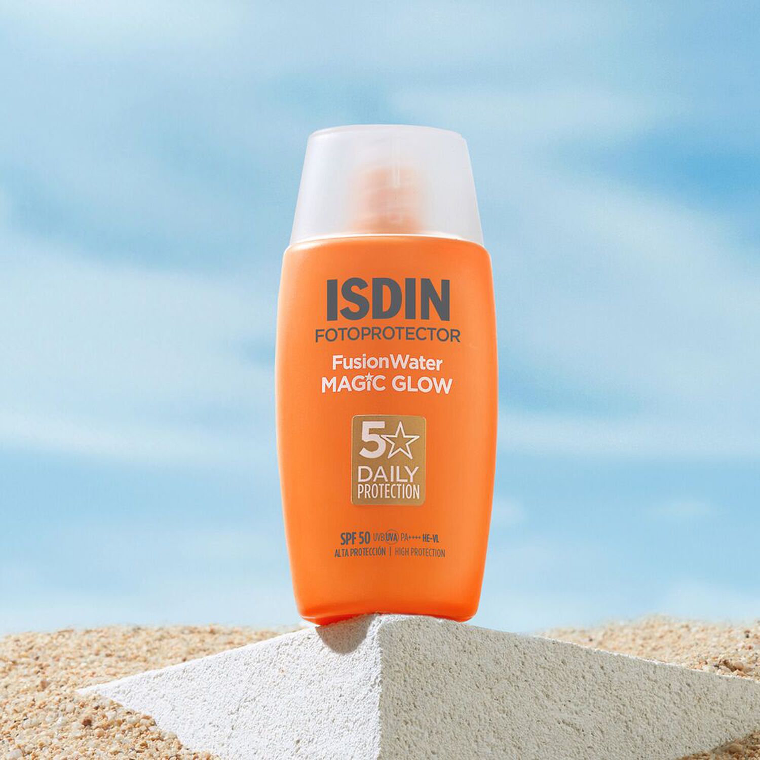 Fusion Water Magic Glow - Protection solaire visage SPF 50
