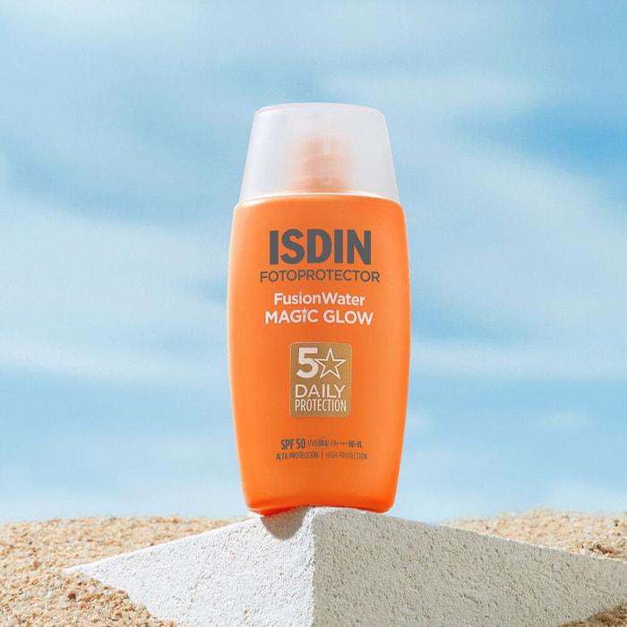 Fusion Water Magic Glow - Protection solaire visage SPF 50