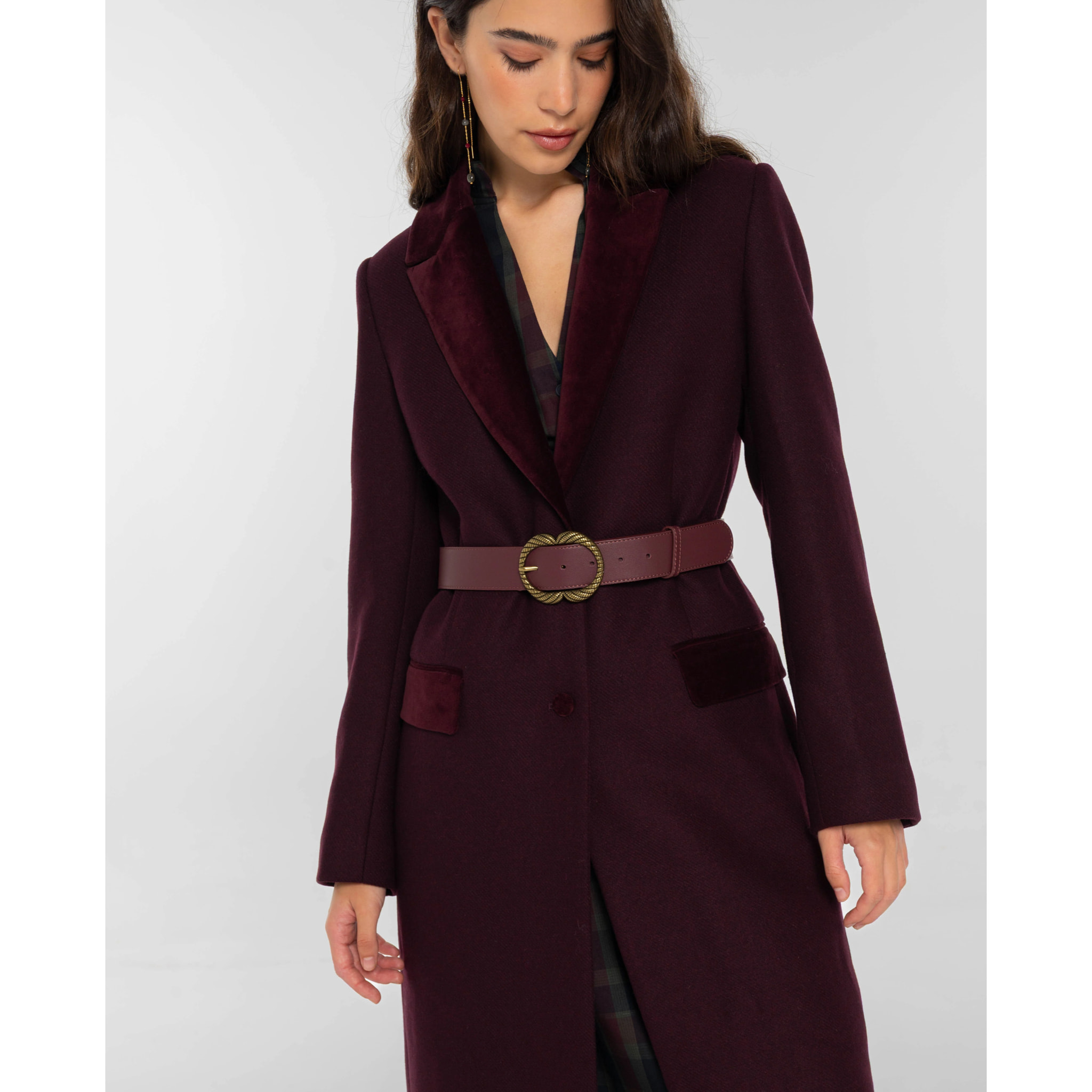 Cinturón con hebilla oro viejo de piel