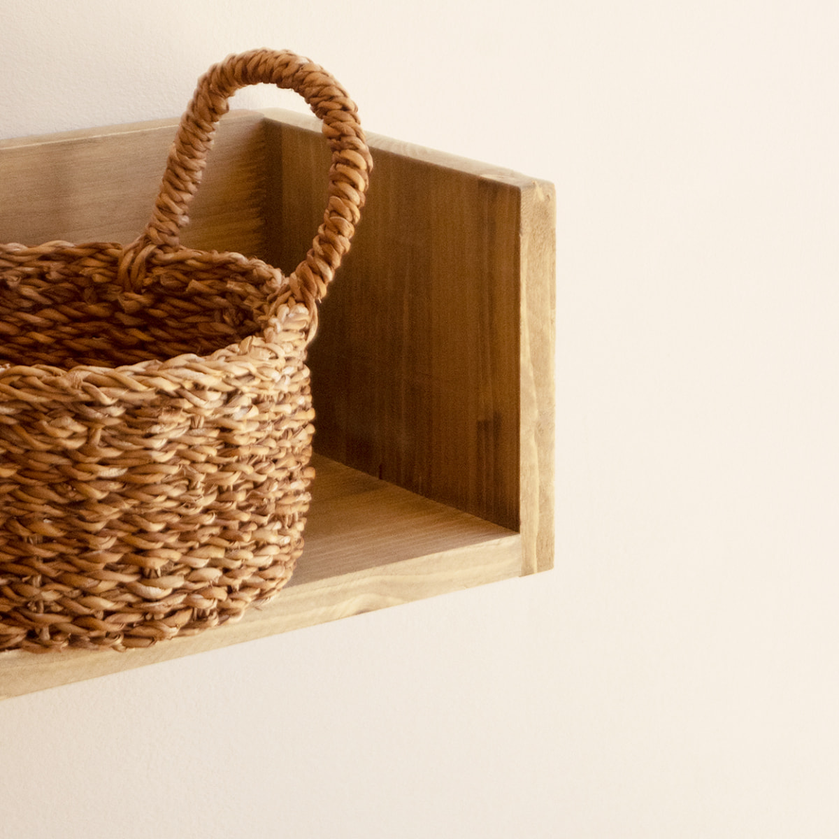 Estantería de madera maciza tono roble oscuro de varias medidas