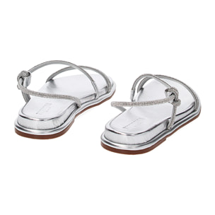 Sandalias bajas plateadas en laminado con piedras