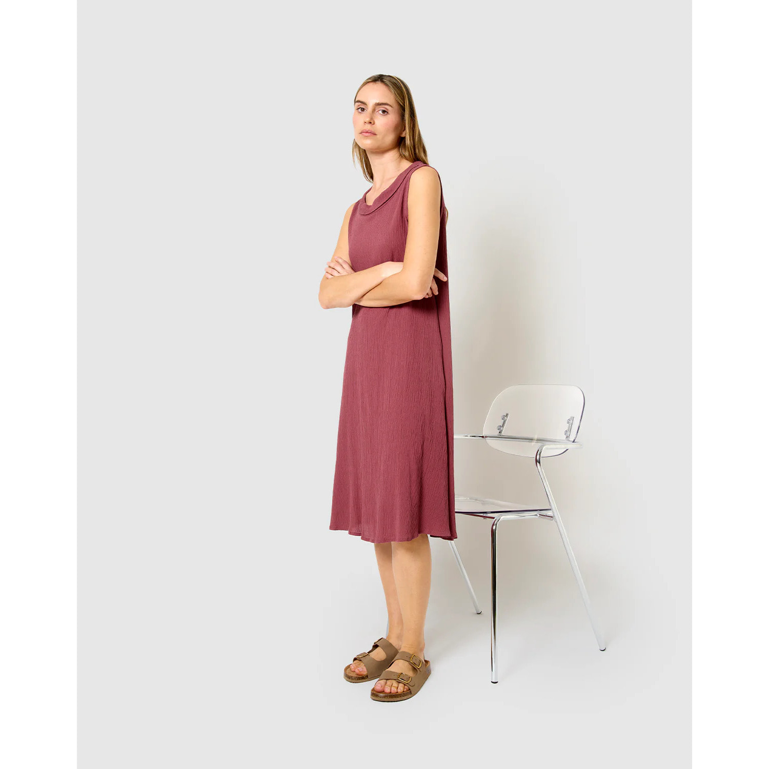 Vestido midi cuello drapeado algodón lino malva
