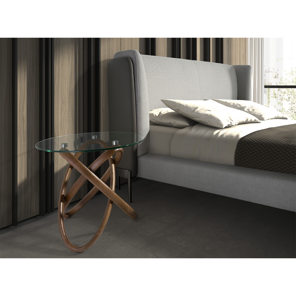 Mesa rincón Angel Cerdá redonda con tapa de cristal templado y patas de madera en nogal 55x55x50cm