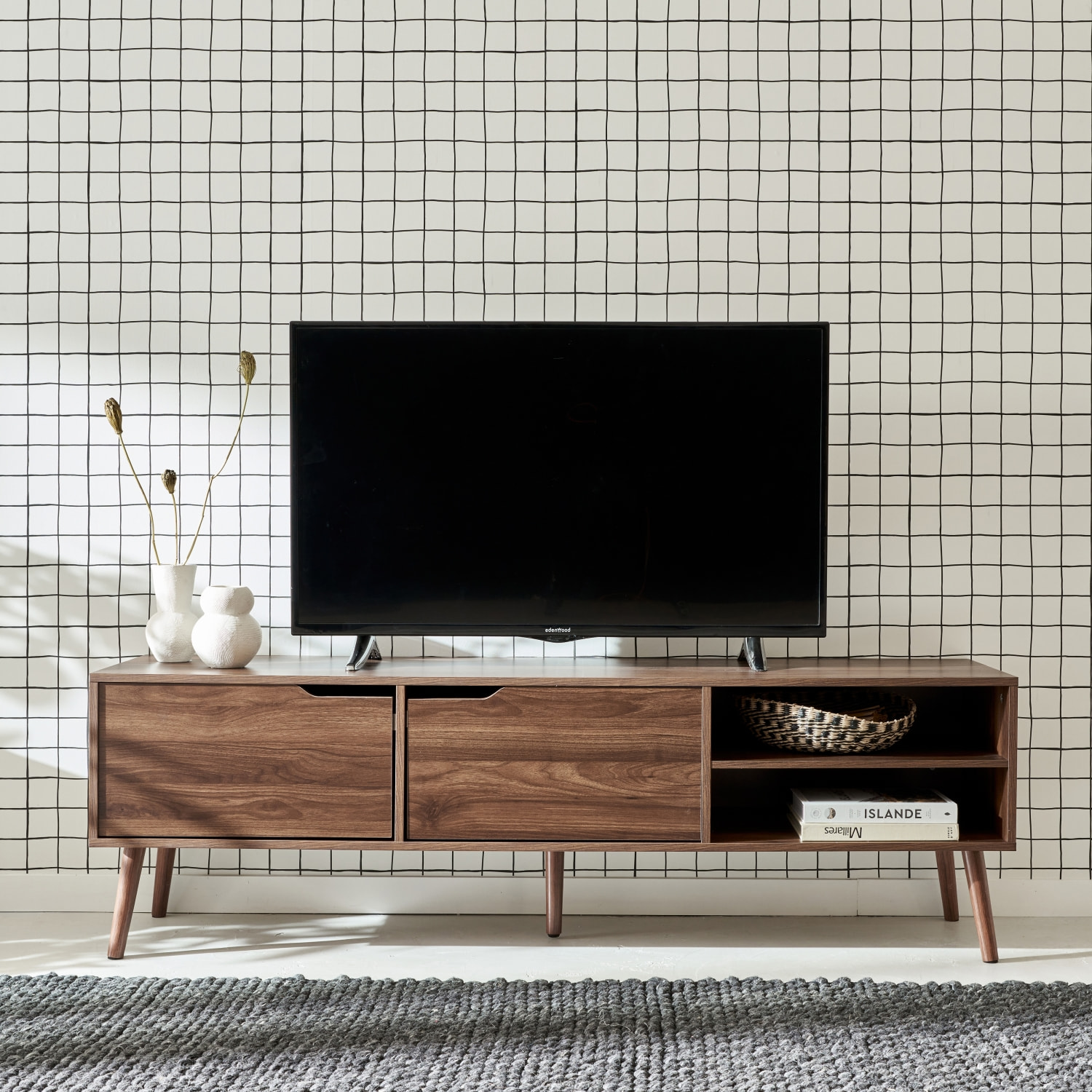 Meuble TV décor bois de noyer. 2 portes. 1 étagère. 160cm