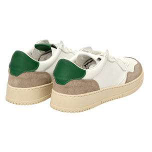 Sneakers in pelle con inserti in camoscio