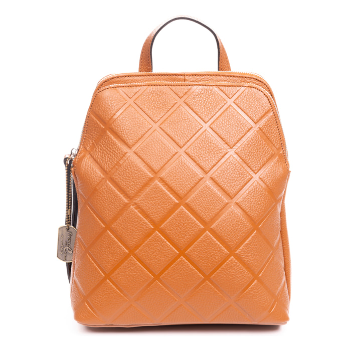 Borsa zaino da donna Arquà. In vera pelle Dollaro con grande incisione geometrica.