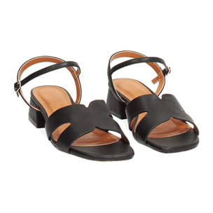 Sandalias negras con tacón de 4 cm