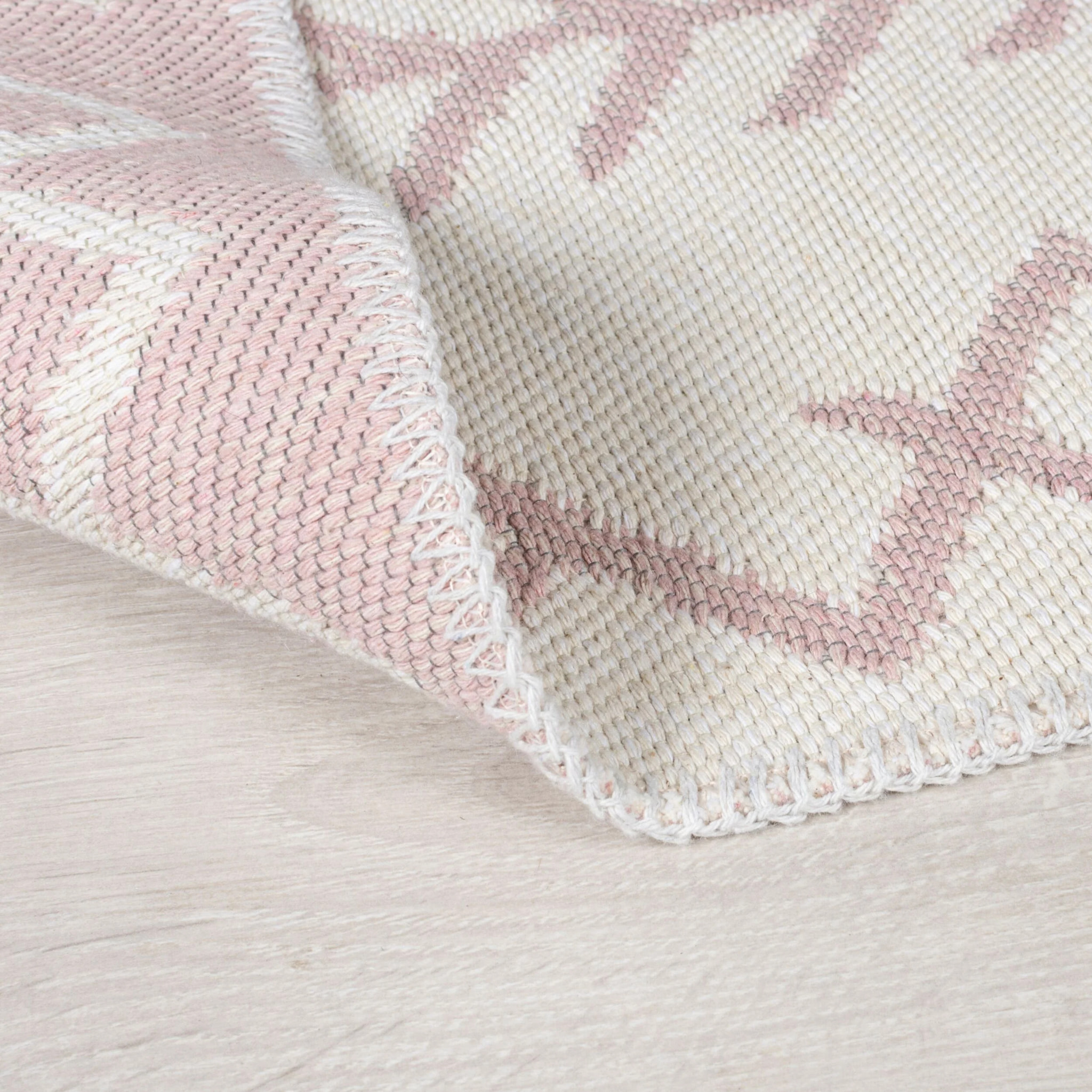 Tapis en matière recyclée EDIE
