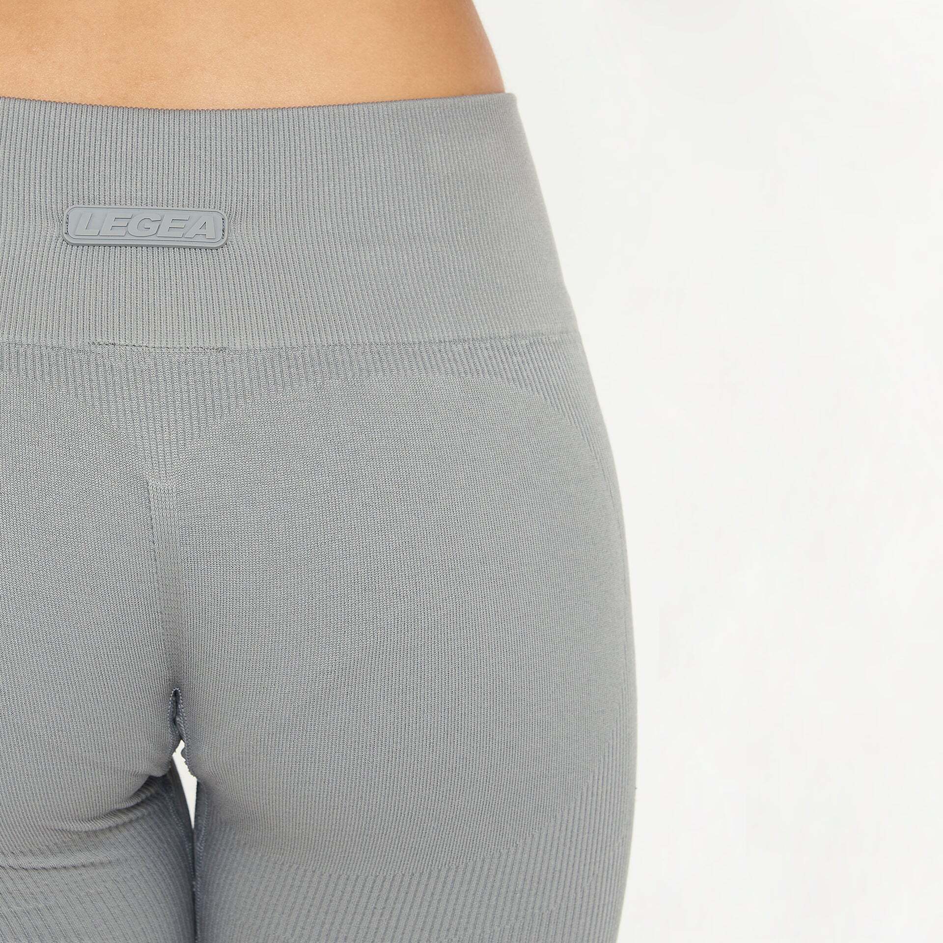 Completino donna da allenamento per yoga e fitness Iconic Ride