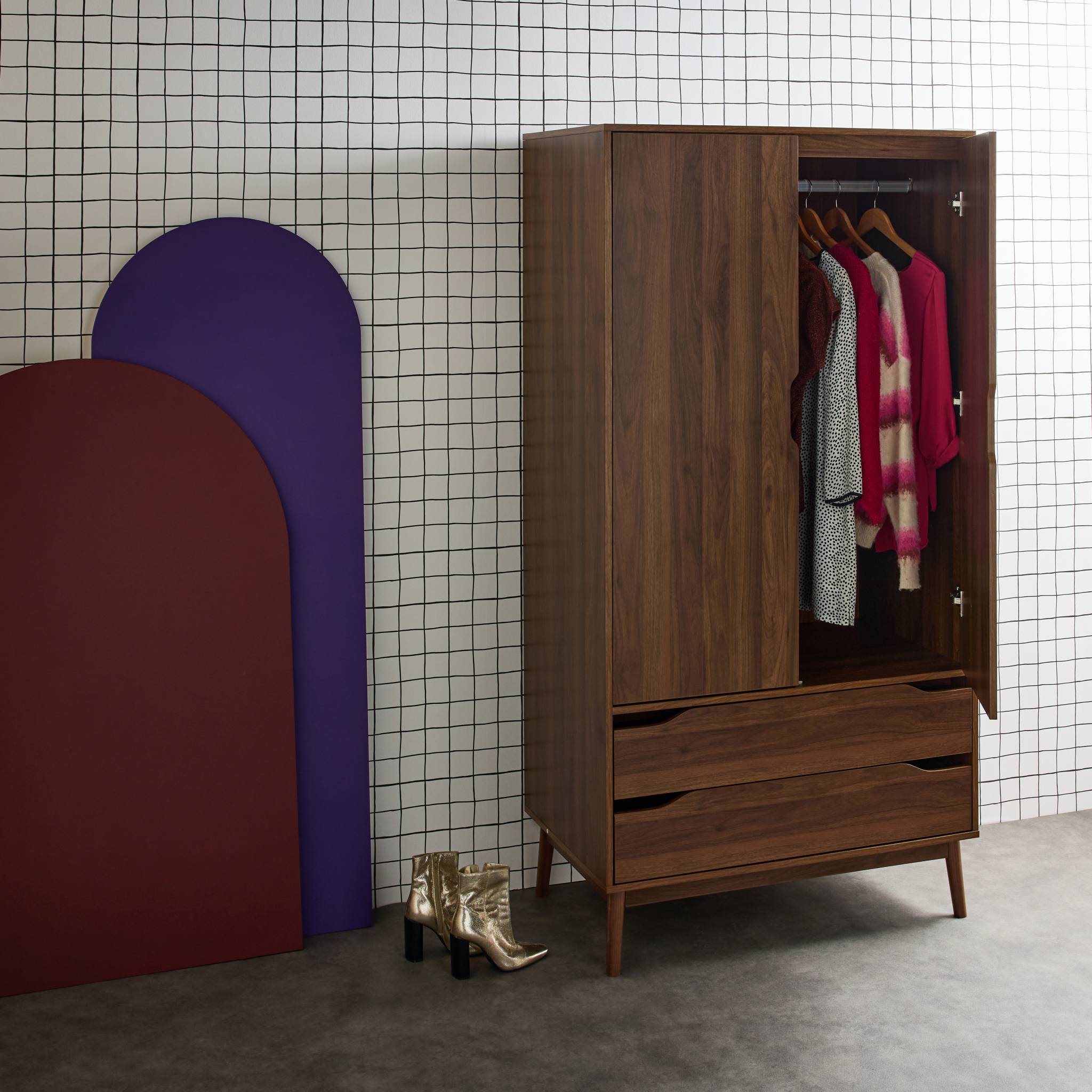 Armoire dressing vintage décor bois 2 portes. 2 tiroirs. 1 tringle