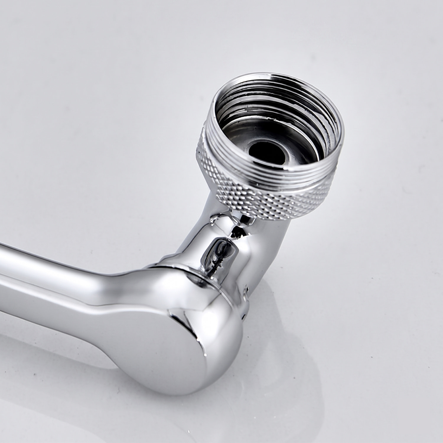 Extensor giratorio para grifo de cocina con 2 tipos de chorro y aireador de flujo de burbujas, diseñado para mejorar la limpieza, ahorrar agua y reducir salpicaduras.