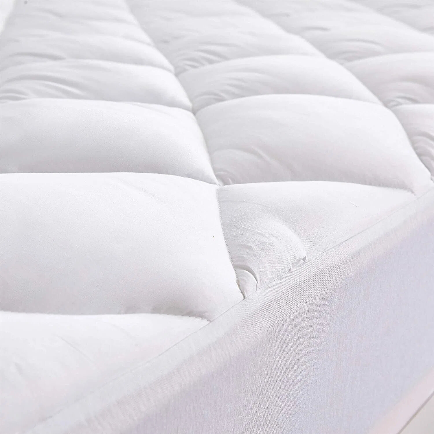 Protege matelas 100% polyester 205gsm matelasse / respirant blanc
