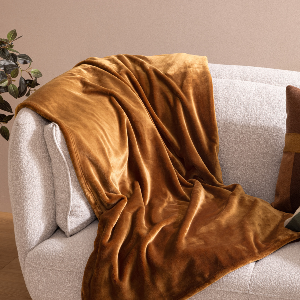 Plaid flanelle Cuddly jaune moutarde 130x180cm
