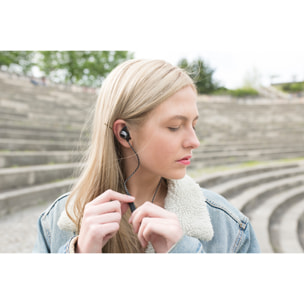 MAGNUSSEN M4 EARPHONES en color Negro