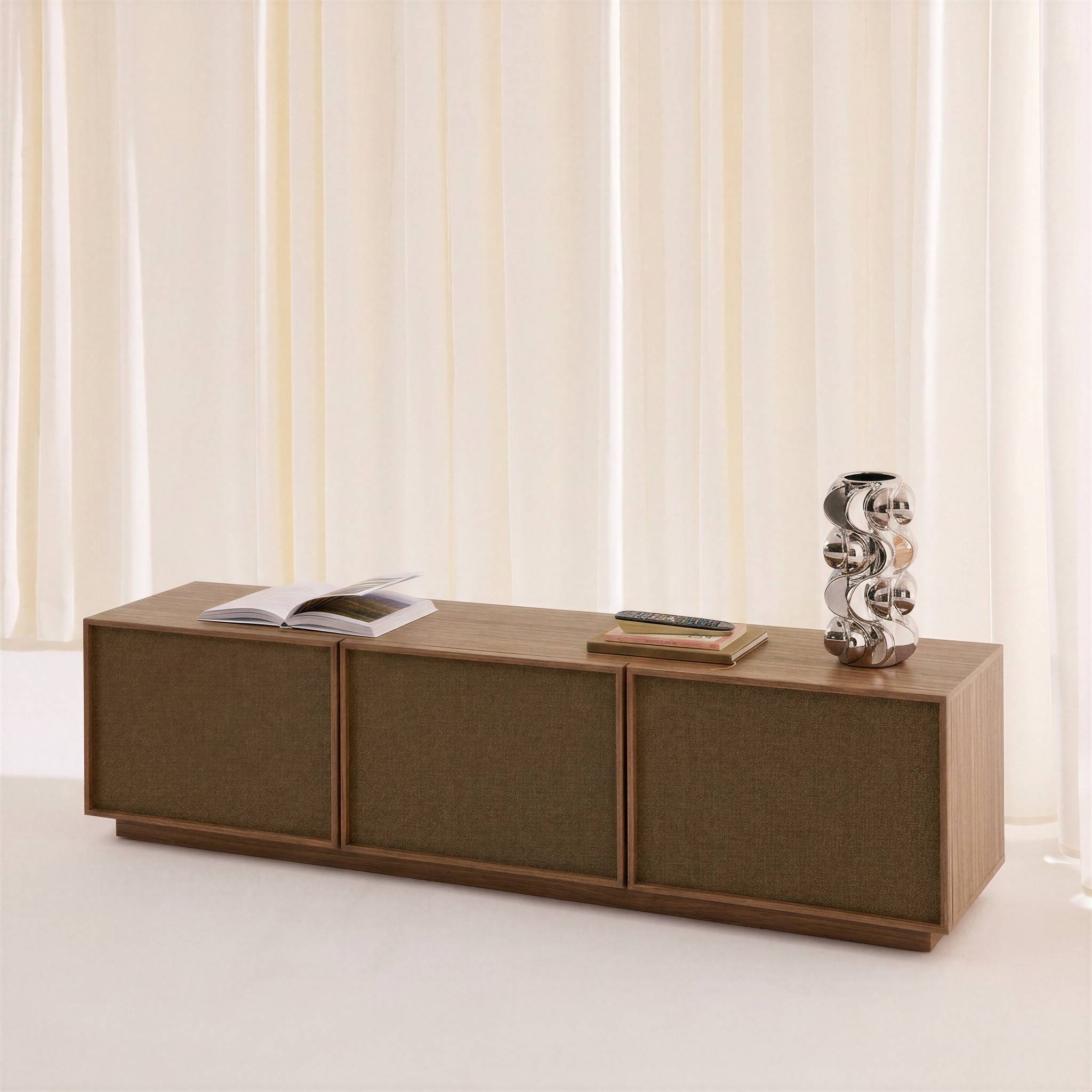 Meuble TV décor bois et tissu 3 portes 180cm KUBA