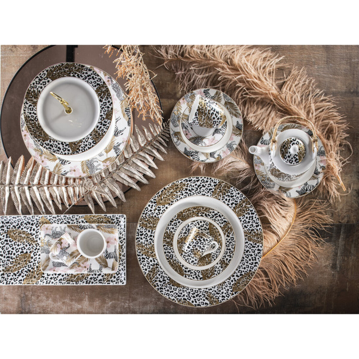 Set tè Togo con teiera e tazze in new bone china