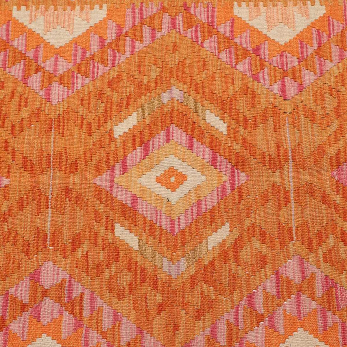 Tapis kilim, motif ethnique, artisanal en laine naturelle