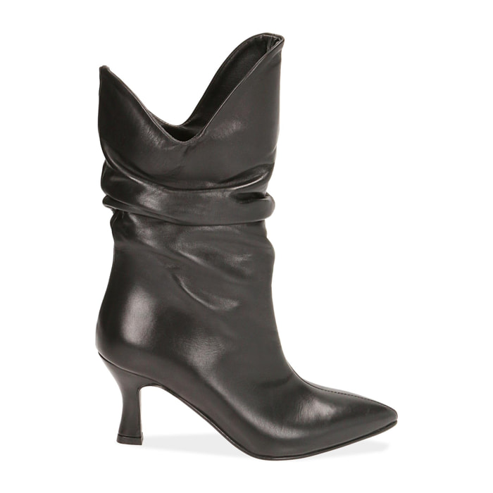 Ankle boots neri in pelle, tacco 7 cm