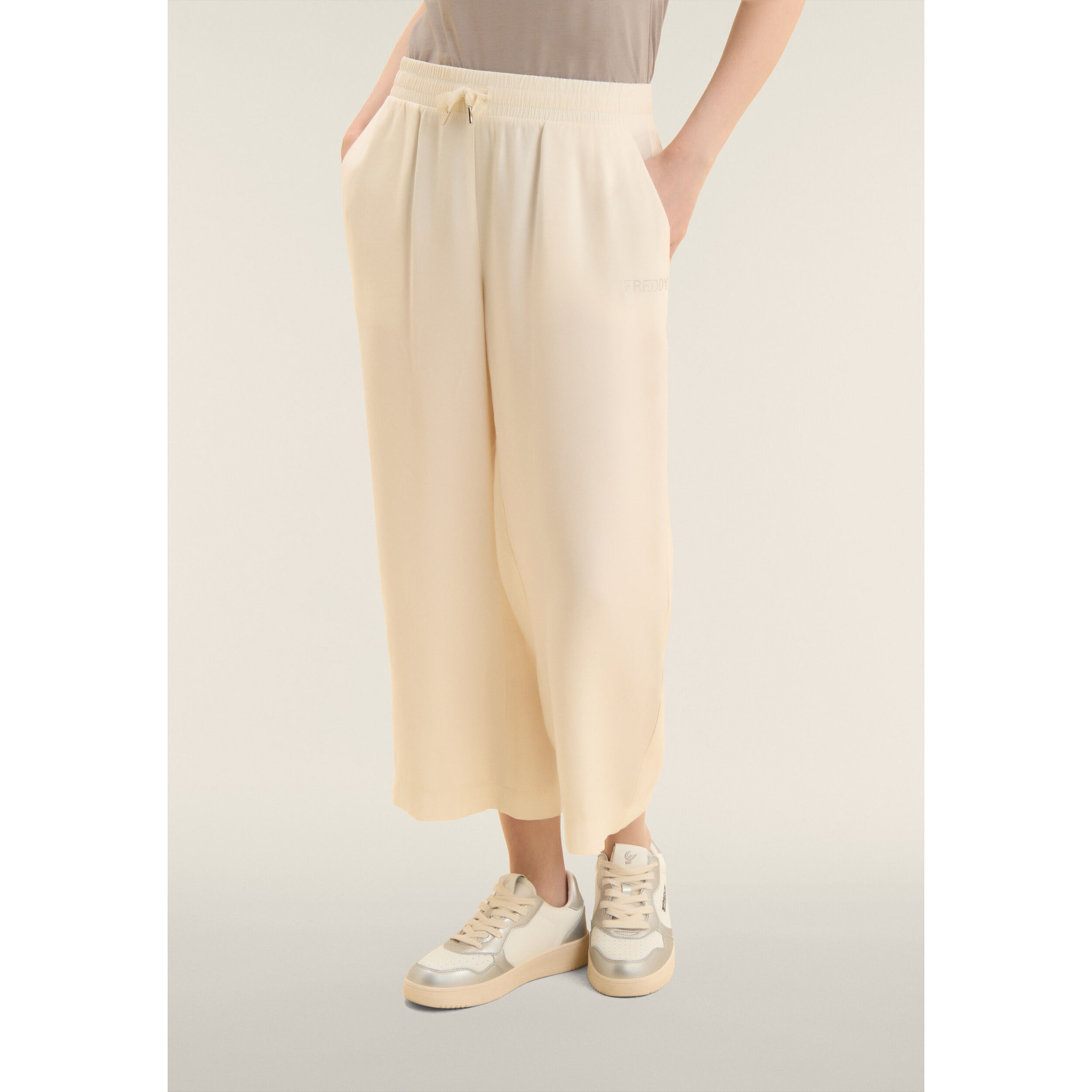 Pantaloni Sportivi Cropped con gamba Wide Leg e strass