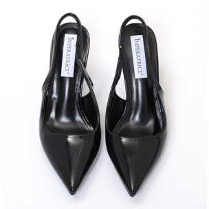Dècolletè slingback in simil pelle verniciata con tacco a rocchetto tondo