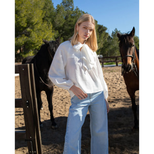 Blusa de manga larga con lazada