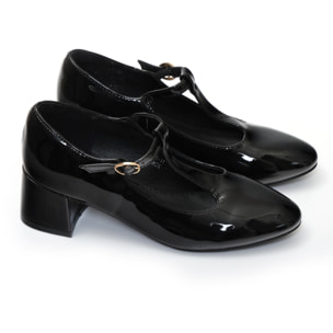 Dècolletè in simil pelle verniciata con tacco basso quadrato