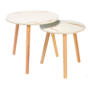 Set de 2 mesas blancas auxiliares con patas naturales. Diámetros de 39cm y 48cm.