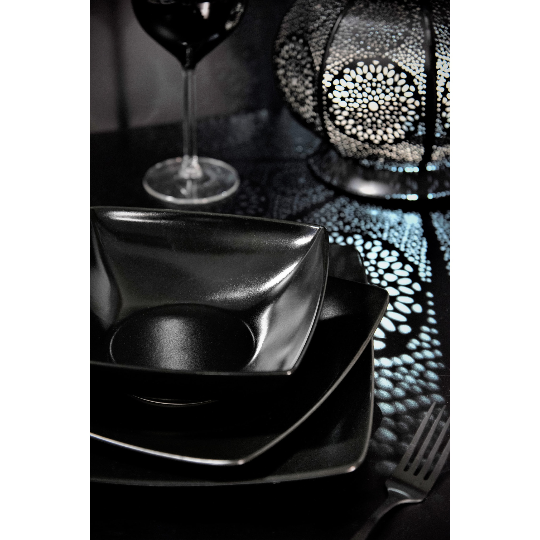 Service de 18 assiettes Excelsa Eclipse, céramique, noir, mate