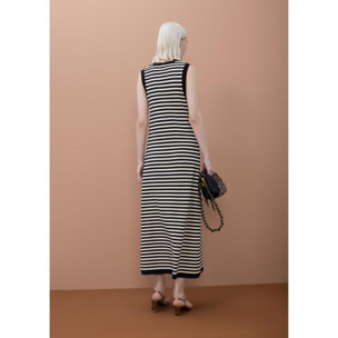 Abito lungo in maglia a righe senza maniche con spacco frontale