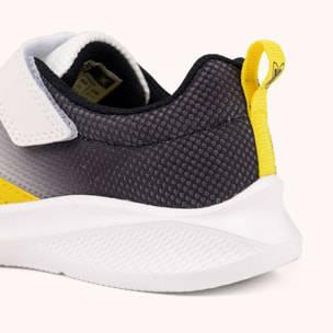 Zapatilla Deportiva Infantil Blanca y Negra con Detalles Amarillos MUNICH MINI LETA 09