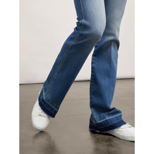 Motivi - Jeans flare con orlo sfrangiato - Blu