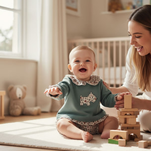 Conjunto Ranita Niña Felpa Floresta