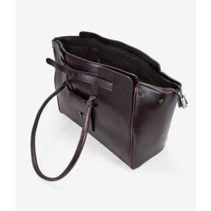 Bolso de hombro burdeos con cinturón y bolsillos