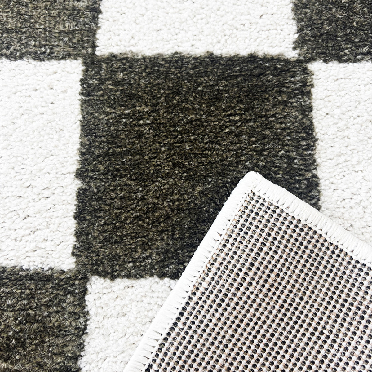 PANTONE - Tapis vert à motif damier TERRA DEL SOL