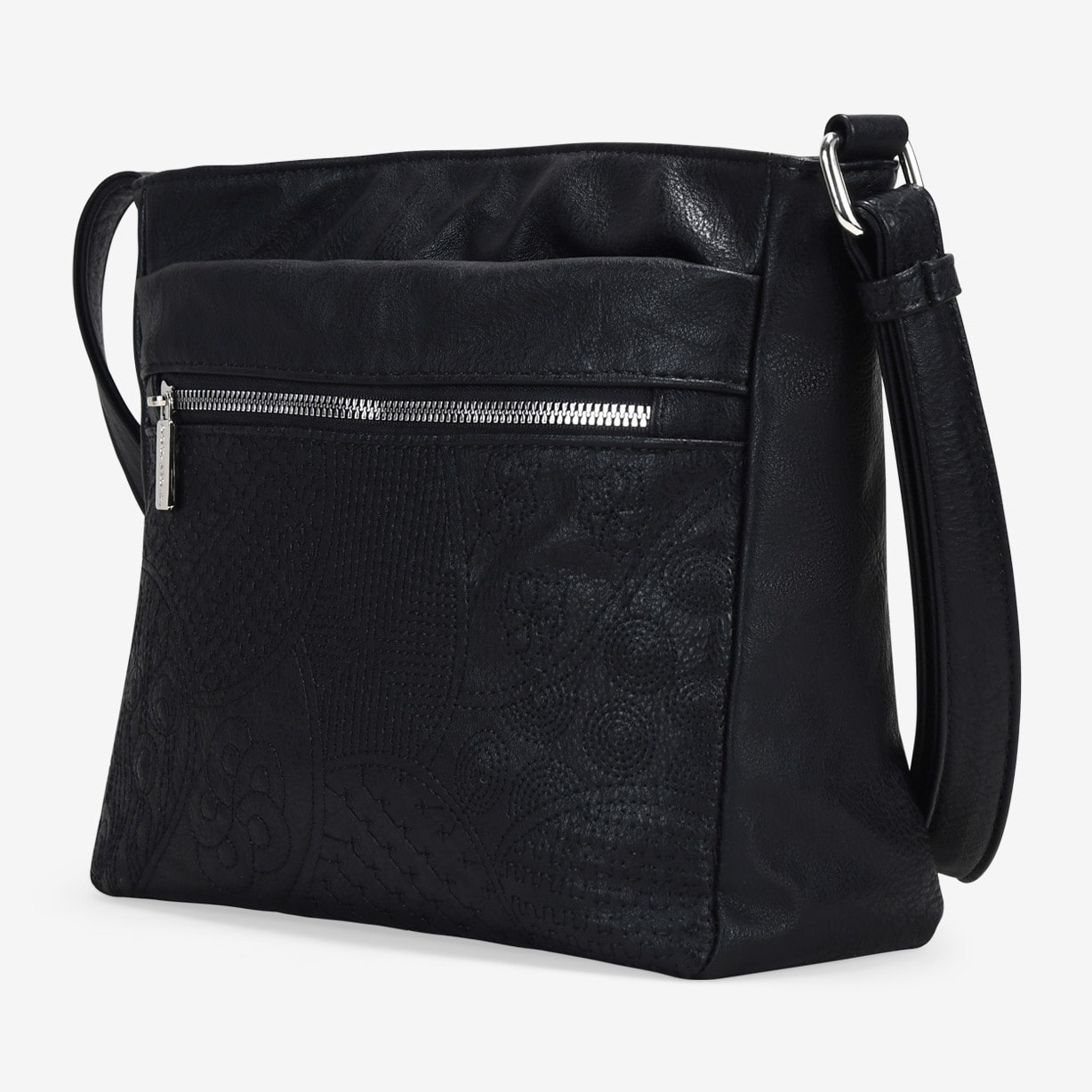 Bolso bandolera negro con bordado
