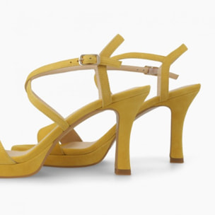 SANDALIAS AMARILLAS LESERA